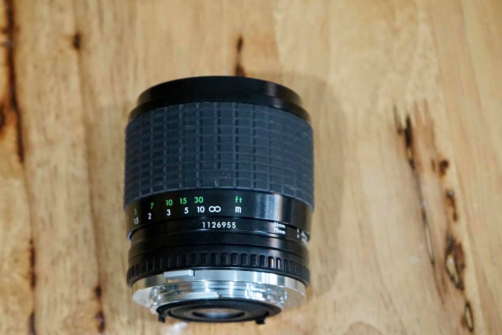 SIGMA ZOOM-MASTER 35-70MM.F2.8-4 MULTI COATED MACRO OM MOUNT