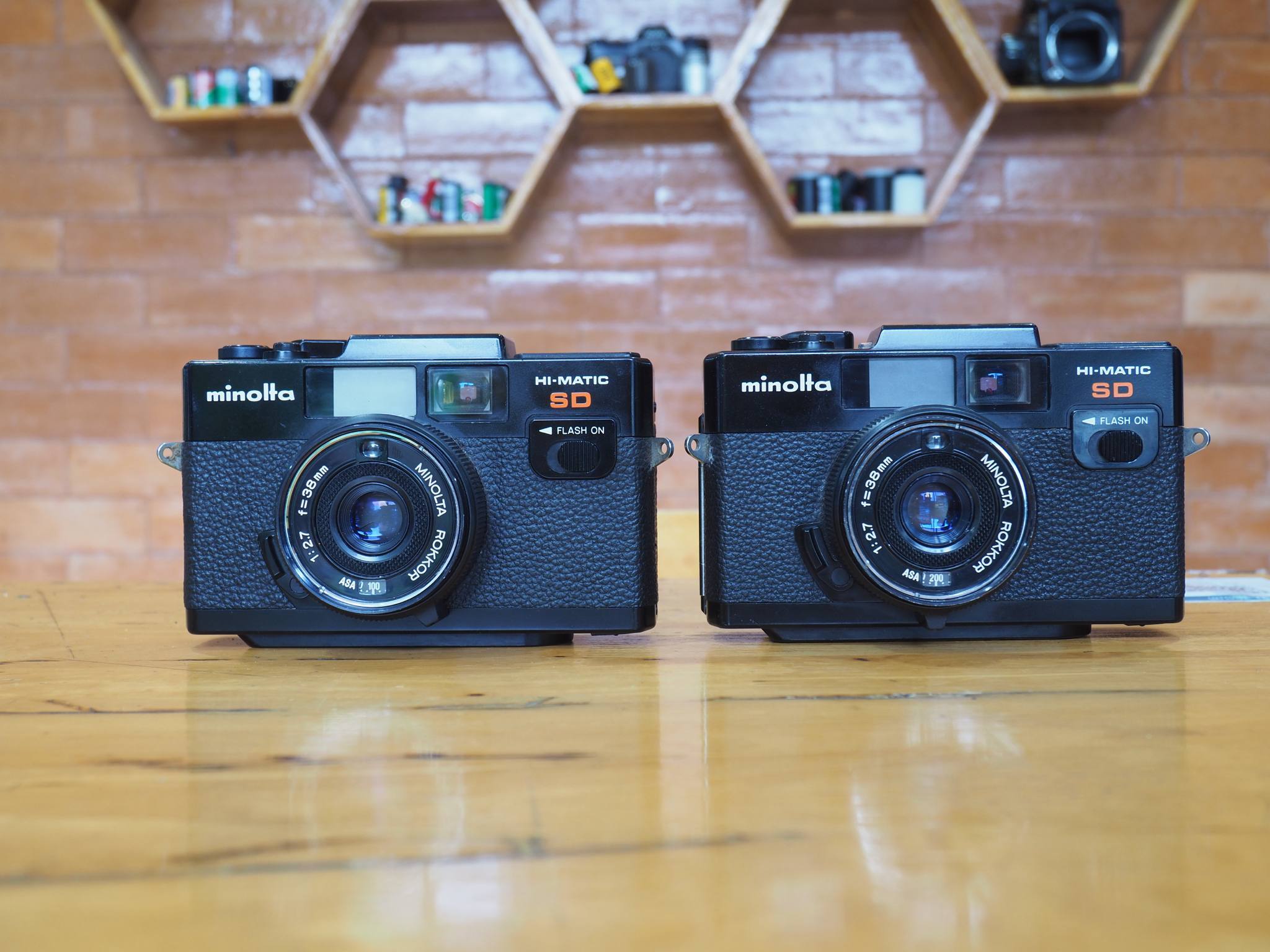 MINOLTA HI MATIC SD MINOLTA ROKKOR 38MM.F2.7