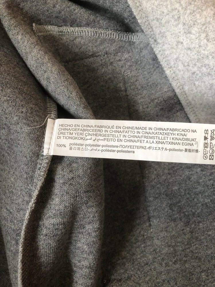 เสื้อโค้ดกันหนาว เสื้อกันหนาว overcoat โค้ทวูล สักหลาด ผสมวูล สีดำ แต่งคอปก กระดุมสองแถว แบรนด์ATCHING สำเนา สำเนา สำเนา สำเนา สำเนา ดำ