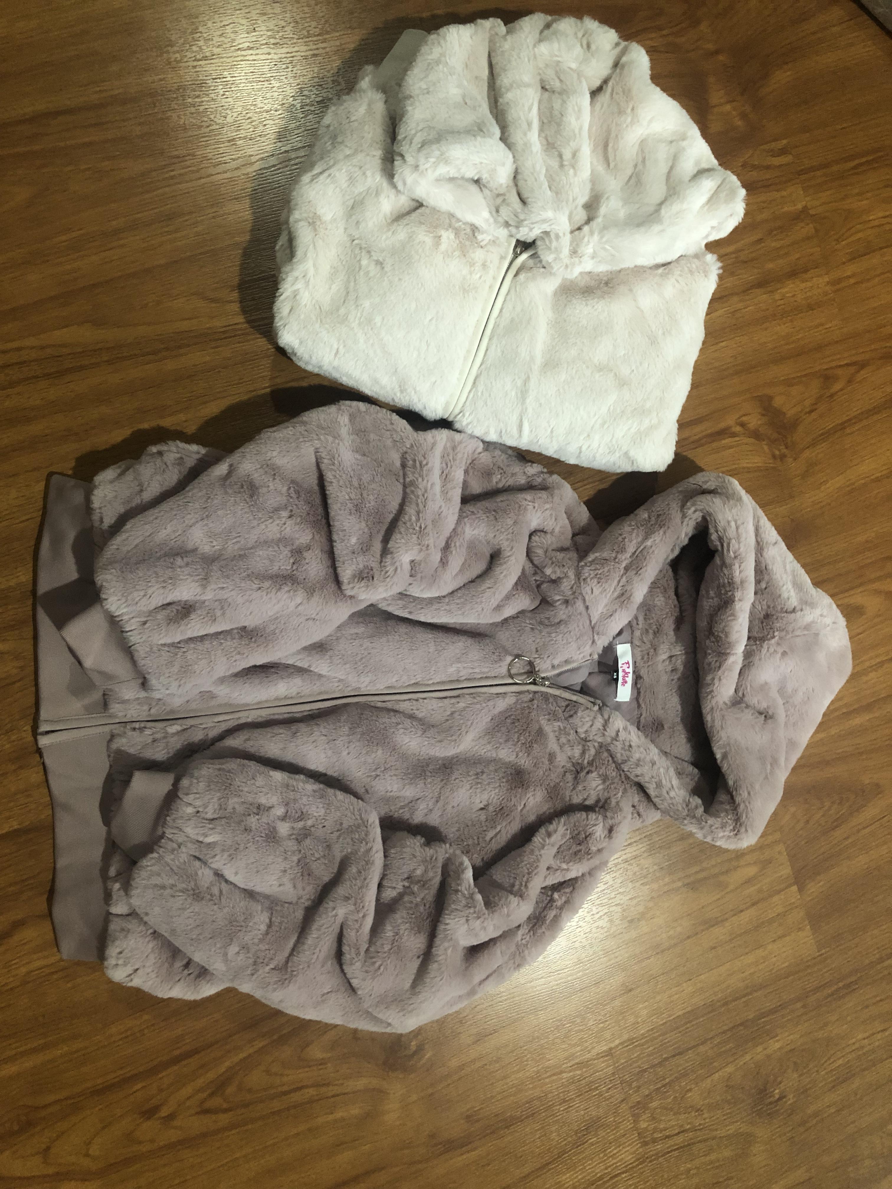 Pink latte เสื้อเฟอร์กันหนาว หมวกฮู้ด เสื้อขน (FLUFFY COAT ) แบรนด์ Pink latte