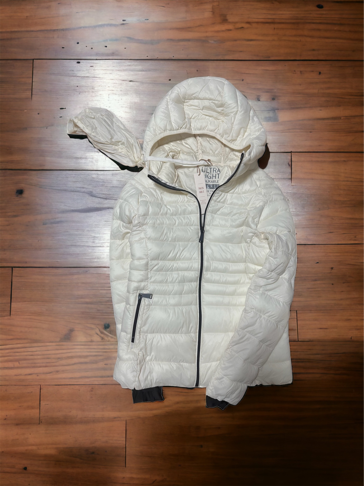 Love tree เสื้อกันหนาว บุนวมอุ่น แบรนด์ LOVE TREE ultra light packable (Padded puffer coat สำเนา สำเนา สำเนา