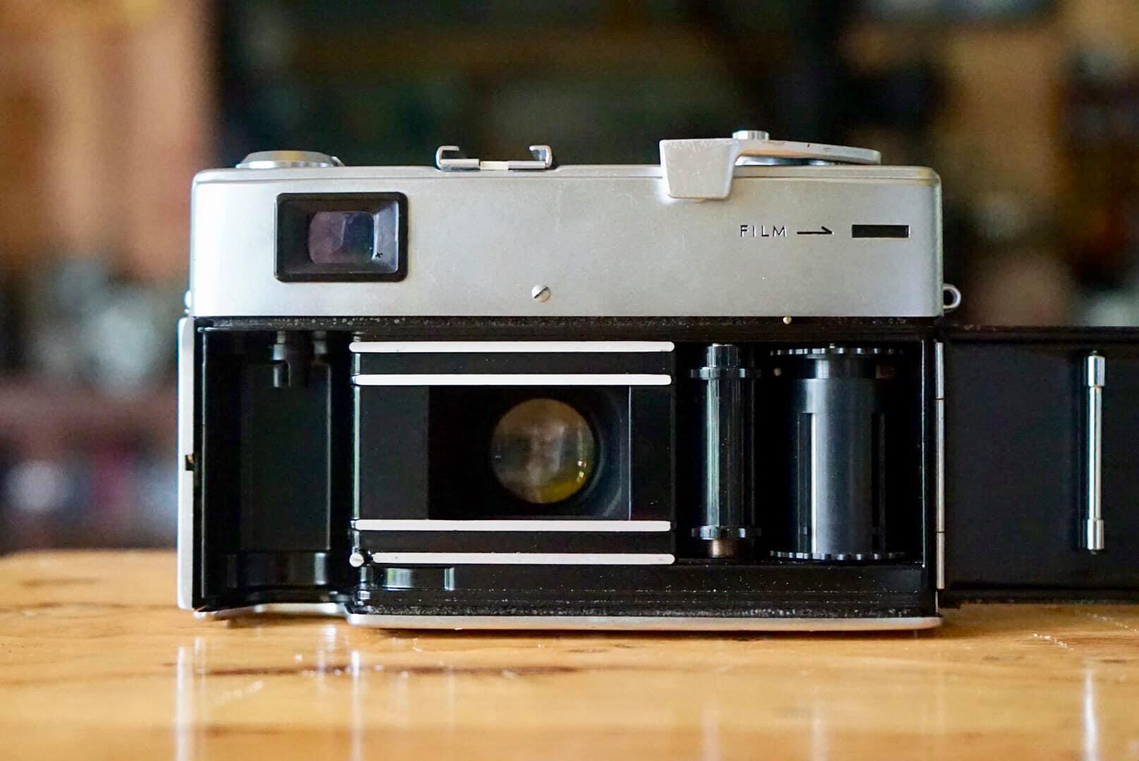 MINOLTA HI-MATIC 7S MINOLTA ROKKOR-PF45MM.F1.8