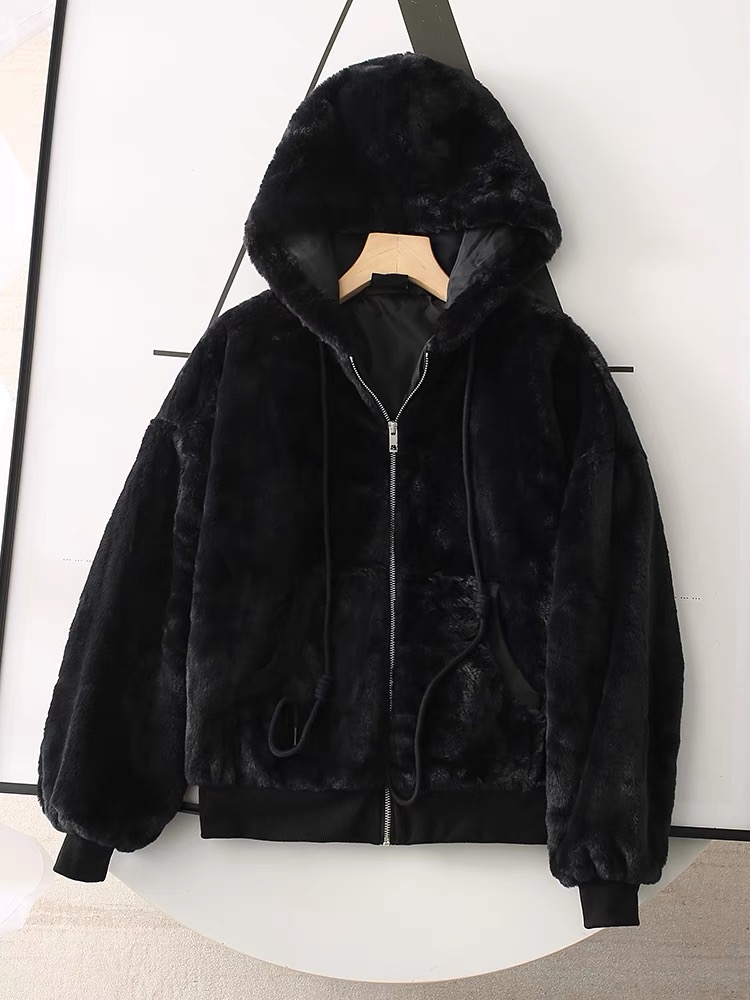 เสื้อเฟอร์กันหนาว หมวกฮู้ด เสื้อขน Fluffy coat แบรนด์ JOLIES & JOY ดำ