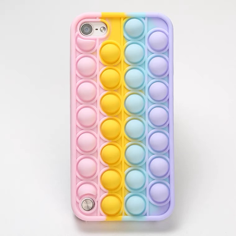 New ～ เคสซิลิโคน iPod touch 5/6/7 (แถมฟรีฟิลม์กระจก)