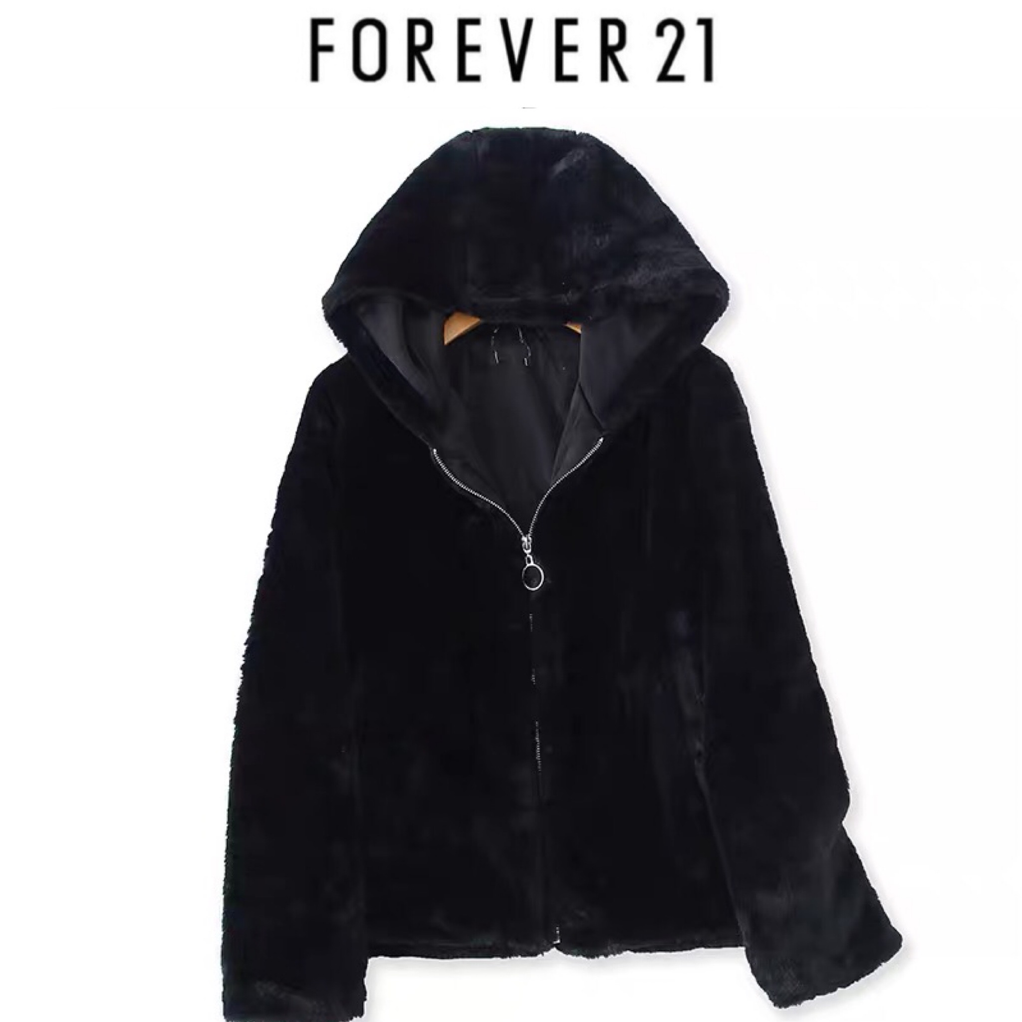 Forever21 เสื้อเฟอร์กันหนาว หมวกฮู้ด เสื้อขน แบรนด์ forever21 (FLUFFY COAT) ขาว