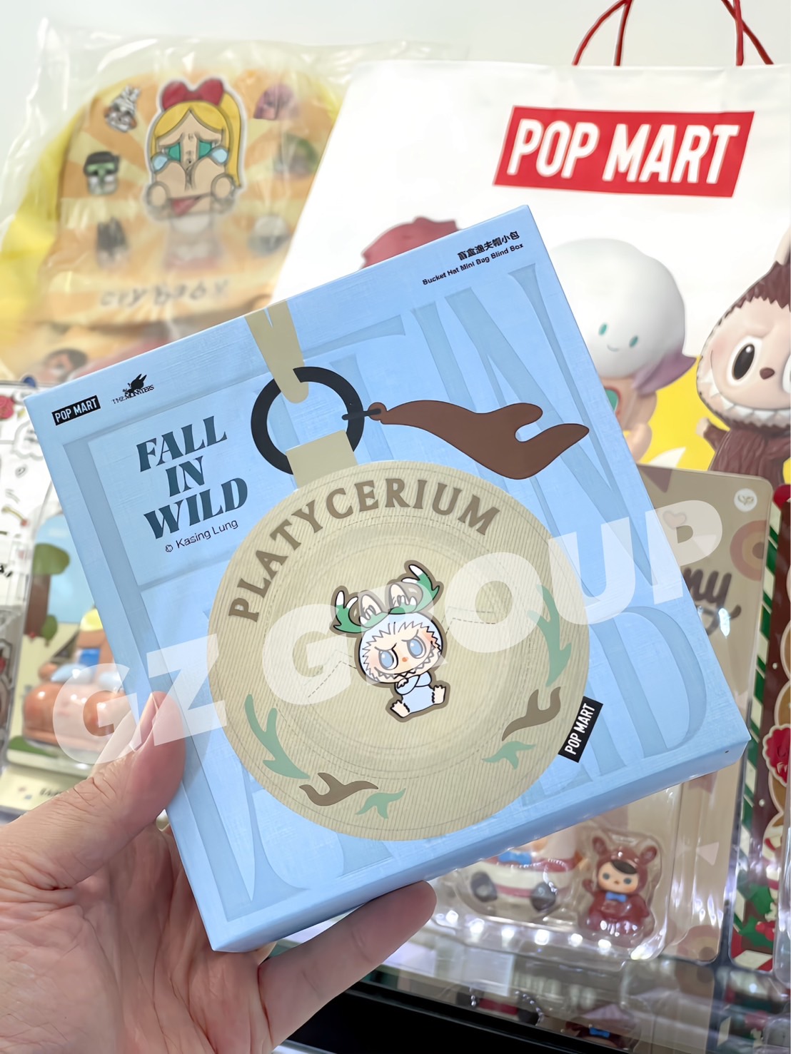 POP MART กล่องสุ่มTHE MONSTERS FALL IN WILD SERIES Bucket Hat Mini Bag Blind Box