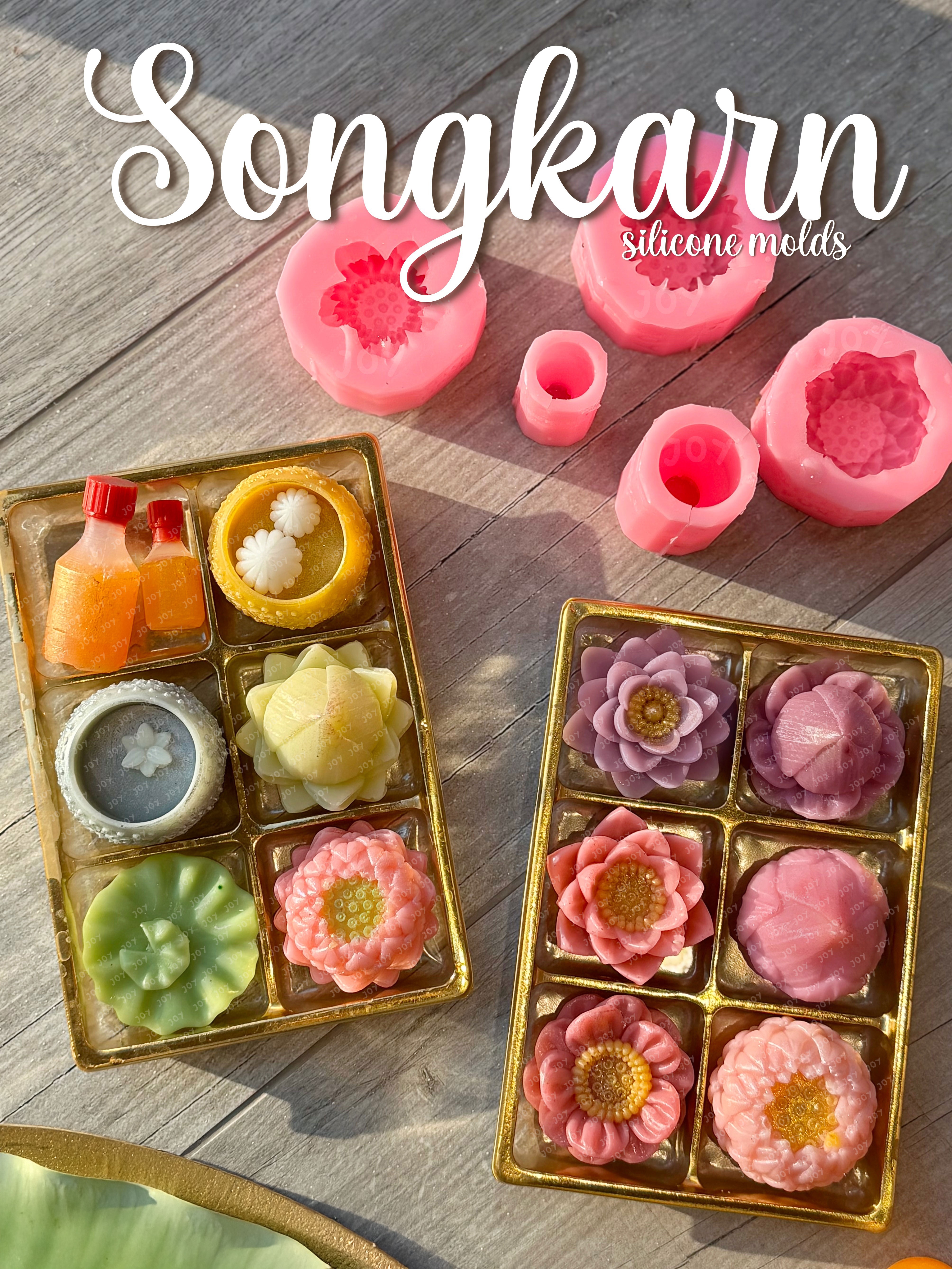 พิมพ์ซิลิโคน แนววันสงกรานต์ แบบไทยๆ (สีพิมพ์อาจมีการเปลี่ยนแปลง)