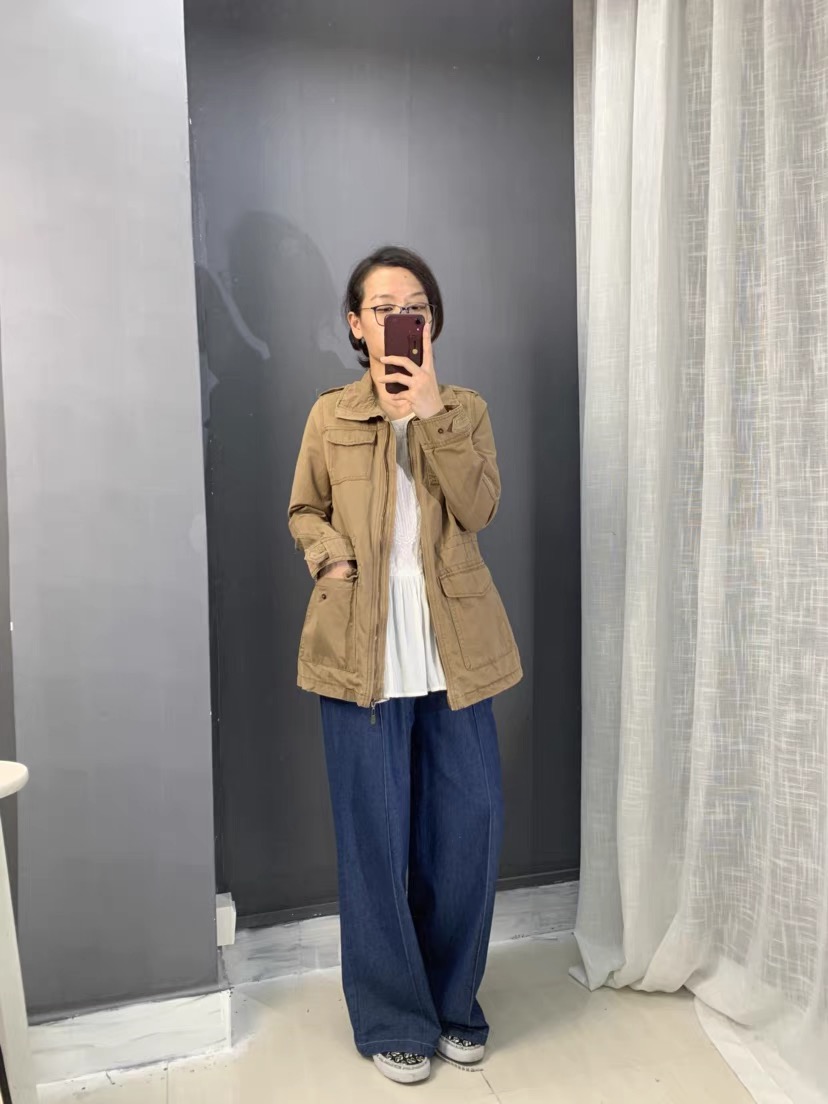 เสื้อคลุม เสื้อฮู้ดสีน้ำตาลอ่อน เสื้อนอก แพทเทินสวย เท่ห์มาก คะ แบรนด์ Blu Deise น้ำตาลกากี
