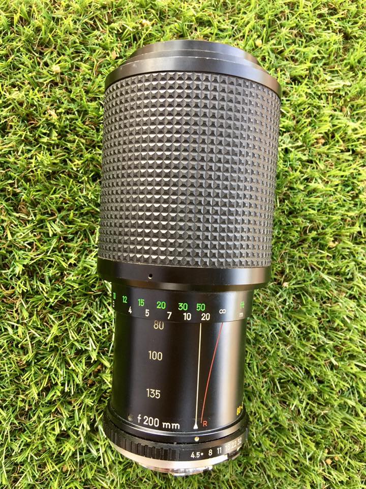 MINOLTA MC ZOOM ROKKOR 80-200 MM. F4.5 MD MOUNT