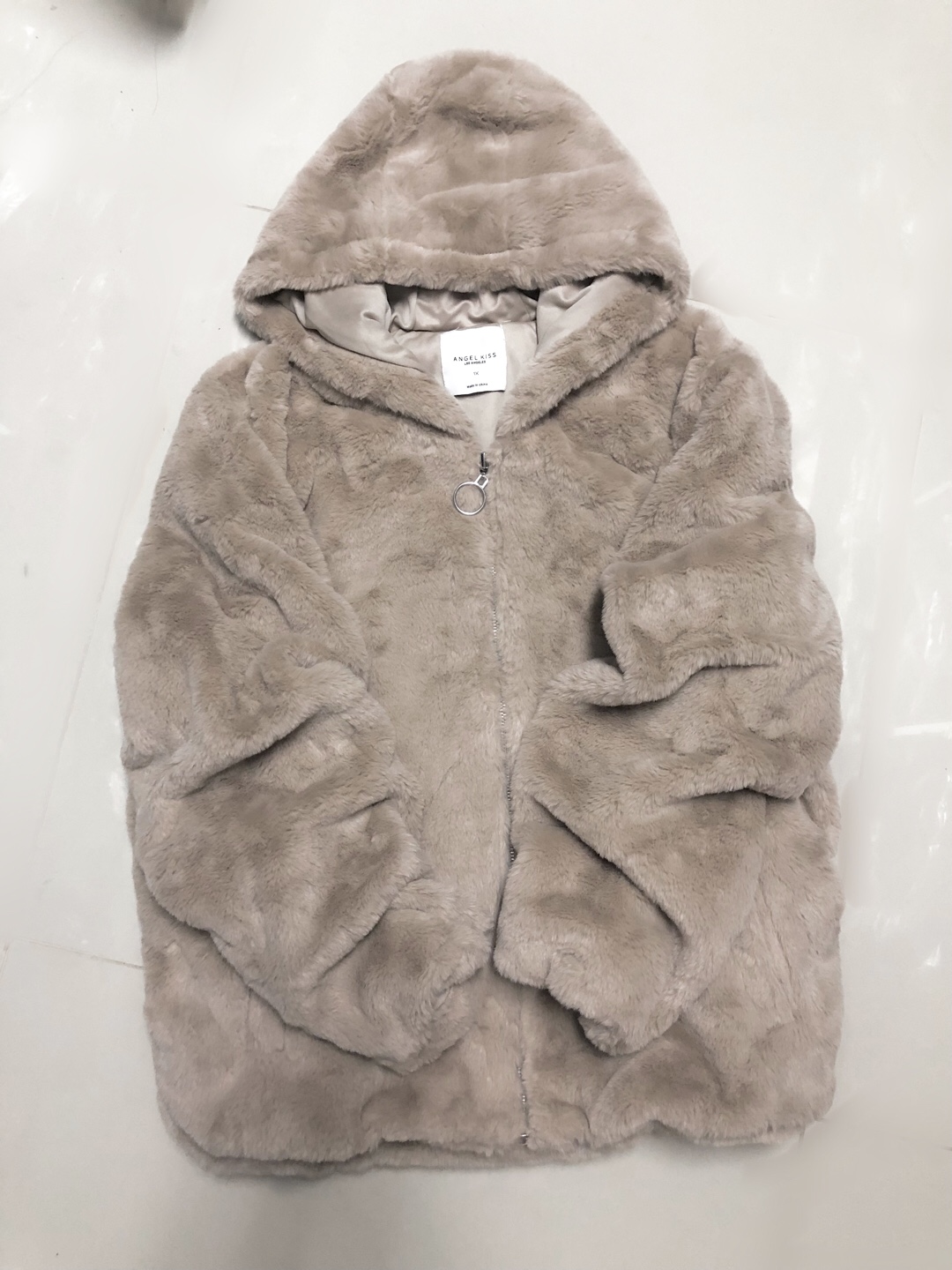 Angel kiss เสื้อเฟอร์กันหนาว หมวกฮู้ด เสื้อขน แบรนด์ ANGEL KISS (FLUFFY COAT) สำเนา น้ำตาลนู้ด