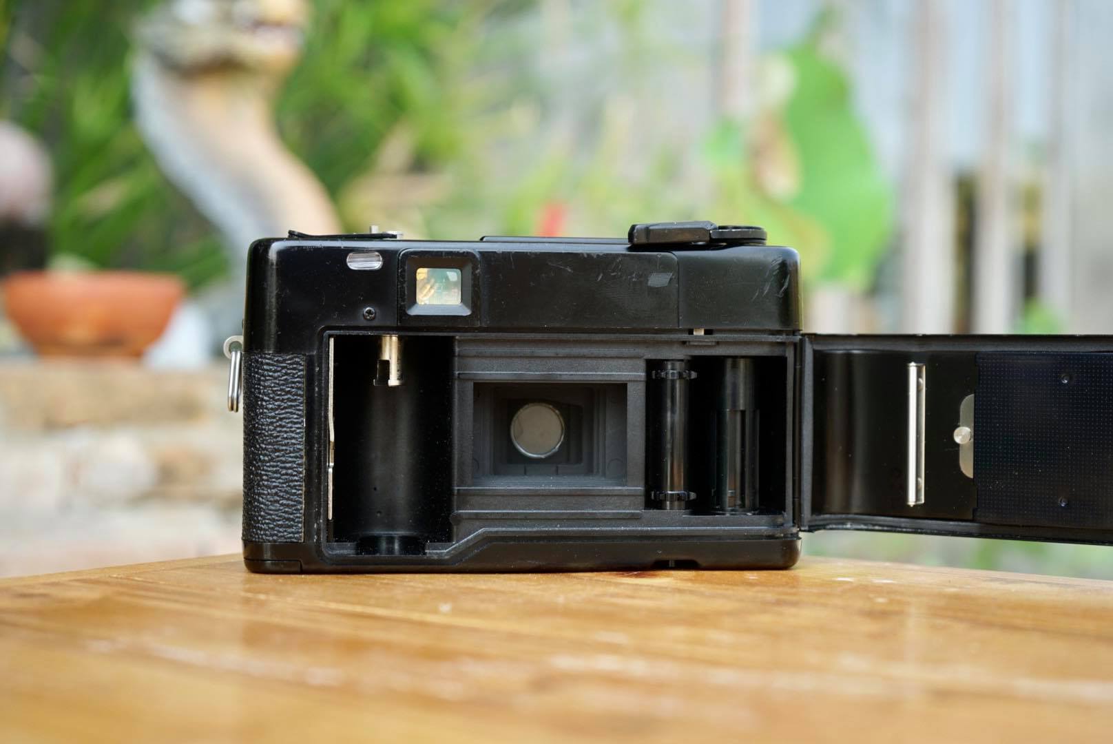 YASHICA AUTO FOCUS YASHICA LENS 38MM.F2.8