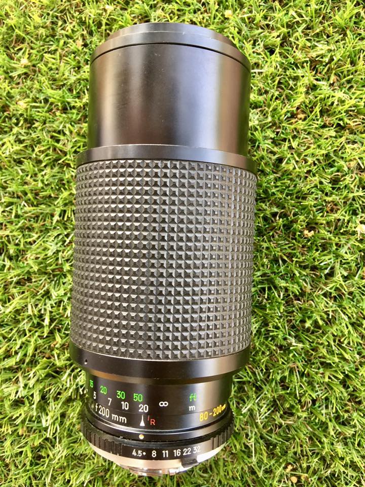 MINOLTA MC ZOOM ROKKOR 80-200 MM. F4.5 MD MOUNT