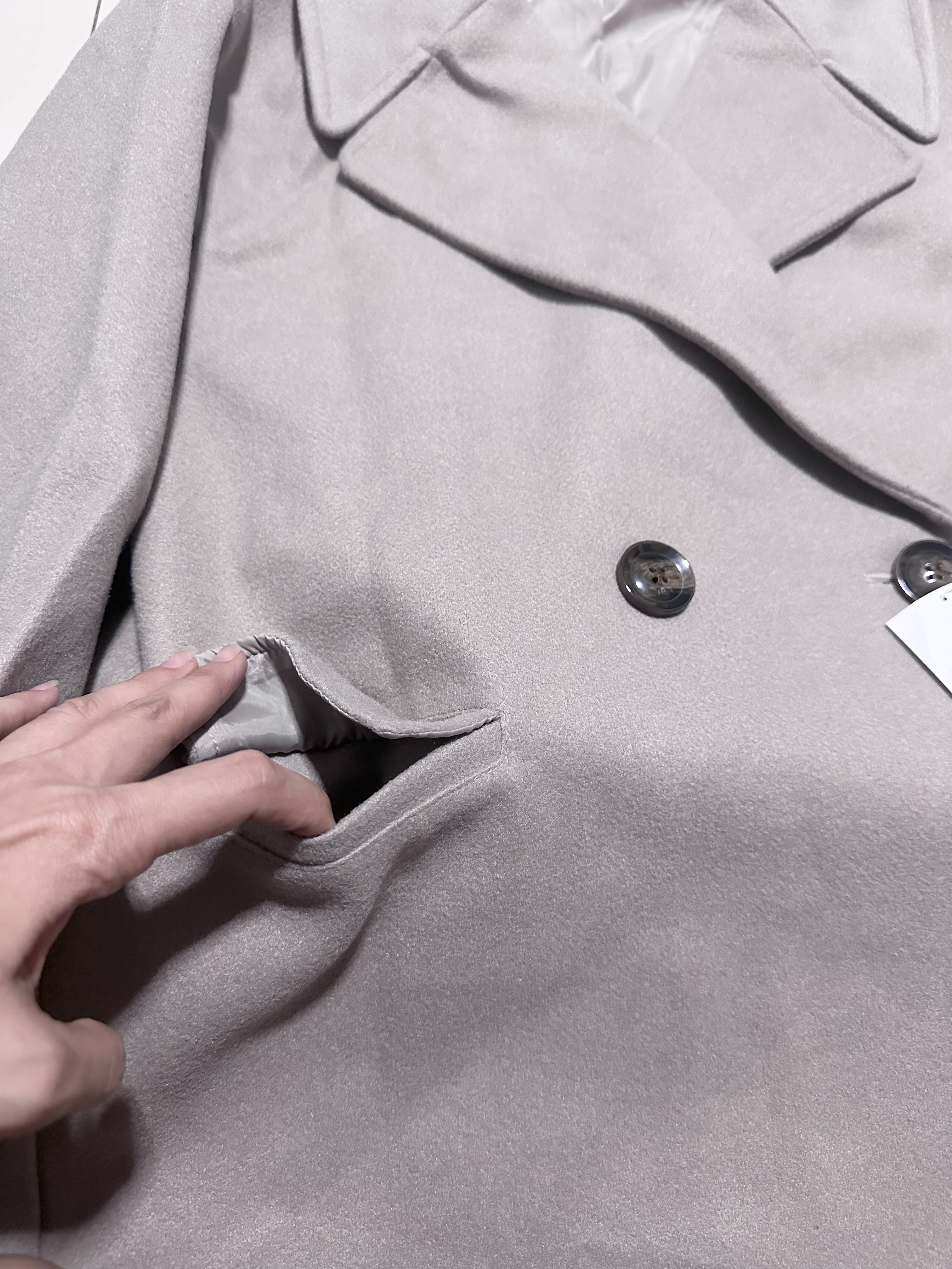 เสื้อโค้ทวูล Trench coat เสื้อโค้ทเฟอร์ โค้ทสักหลาดสีเทาอ่อน แบรนด์ RAY CASSIN
