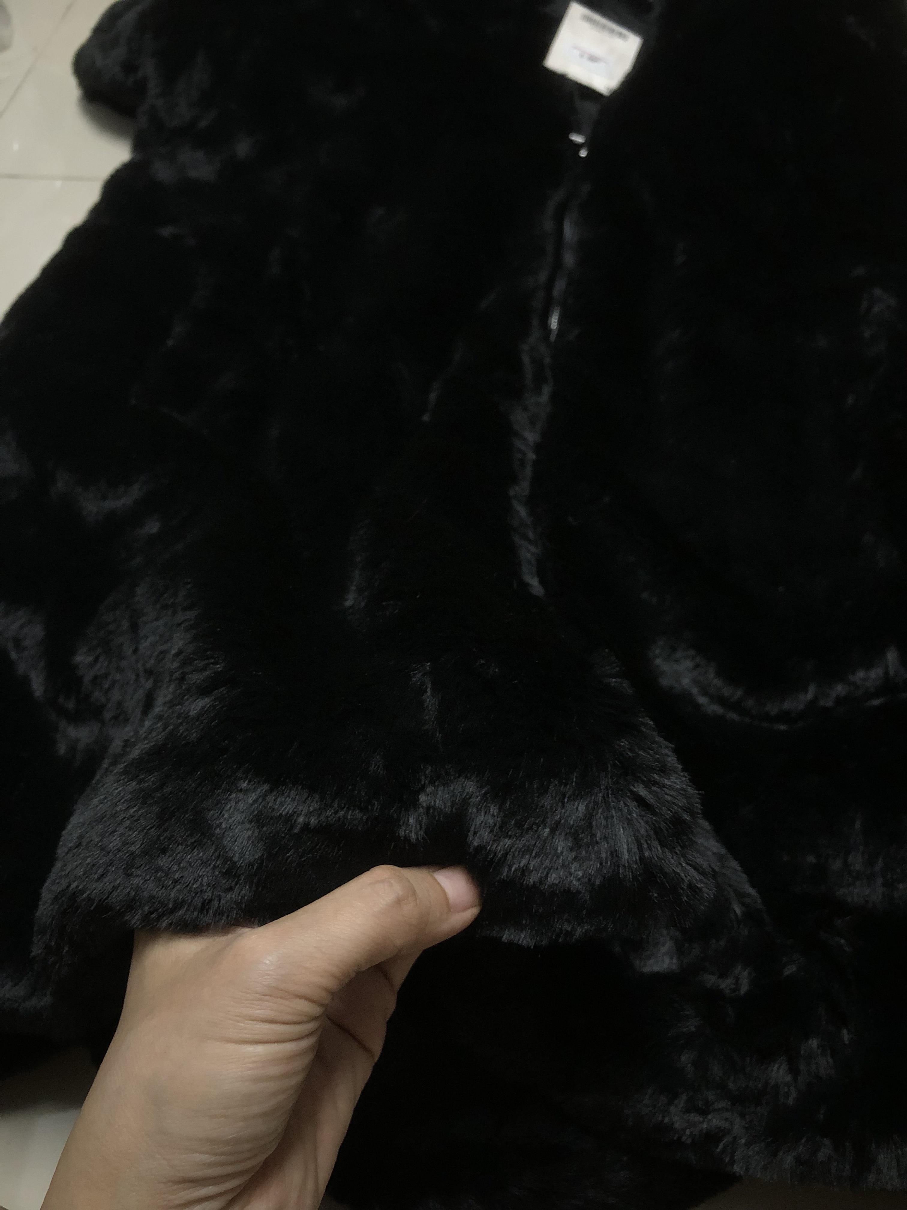 pepco เสื้อเฟอร์กันหนาว หมวกฮู้ด เสื้อขน FLUFFY Coat แบรนด์ PEPCO ดำ / เบจ