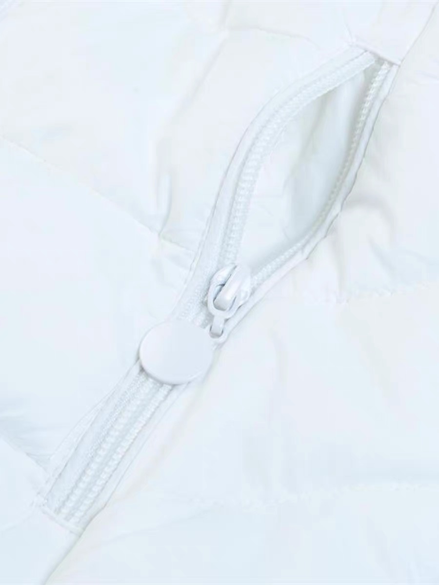 เสื้อกันหนาว บุนวมอุ่น แต่งเฟอร์ ฮู้ด สีขาวครีม LH สำเนา นู้ด