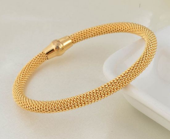 สร้อยข้อมือทอง Stainless Steel กำไลข้อมือ ดีไซน์ เป็นเกลียว ผู้หญิง ผู้ชาย ใส่ได้ กำไลเงิน ทำลาย โซ่เกลียว มีสีทอง เงิน ดำ แชมเปญโกลด์ 645183