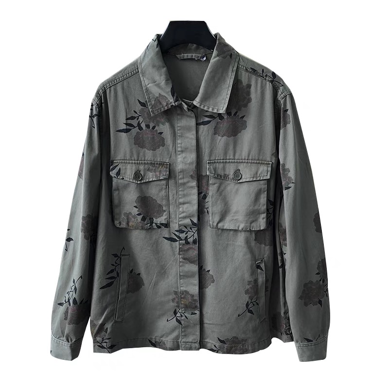H&m เสื้อทหาร เสื้อเขียวทหาร ลายดอก เสื้อนอกแนวทหาร H&M (ตัดป้าย) แพทเทินสวย เท่ห์มาก คะ Size M สำเนา สำเนา เขียว