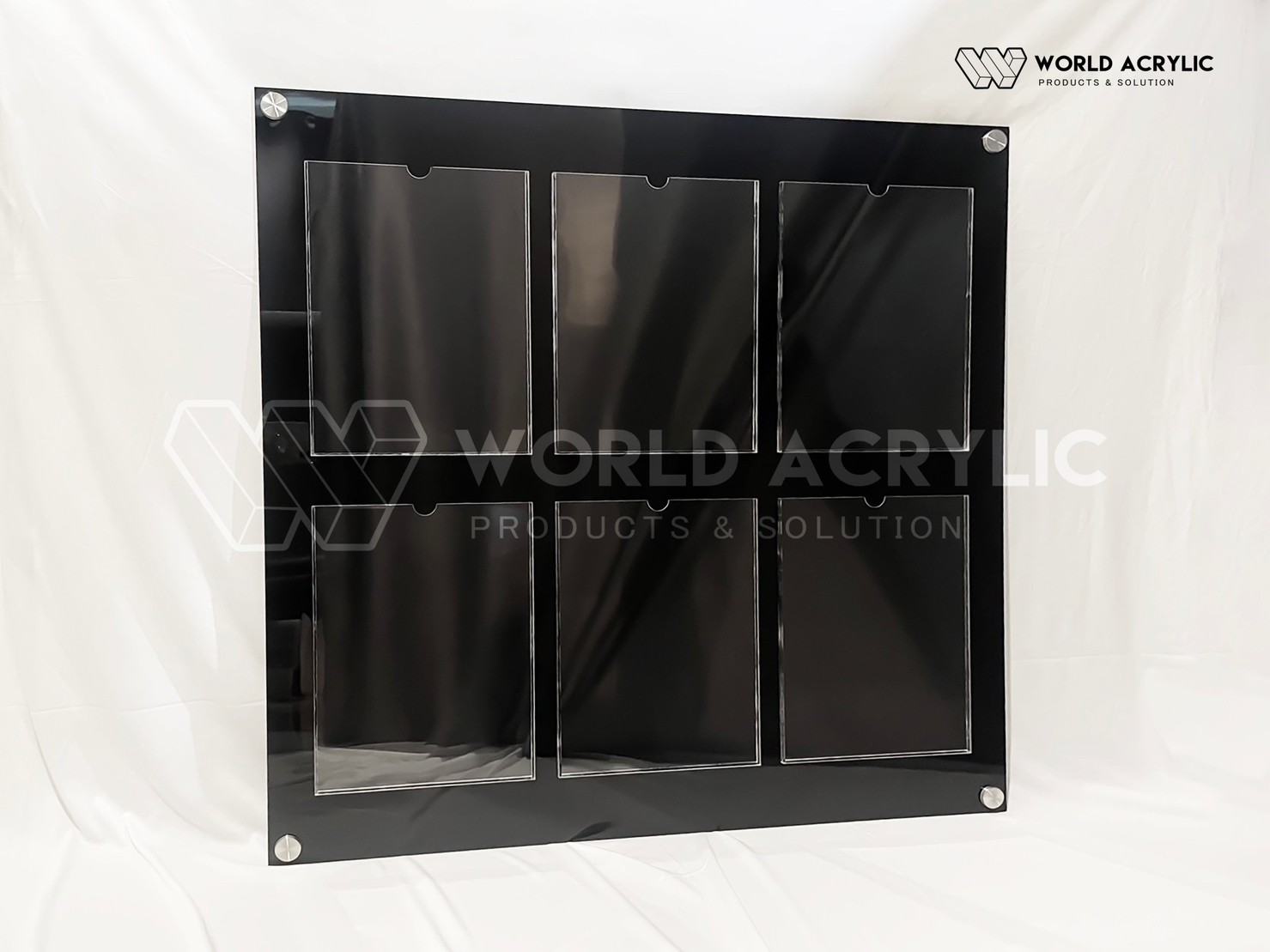 บอร์ดประกาศ A4 แบบ 6 ช่อง พื้นหลังดำ