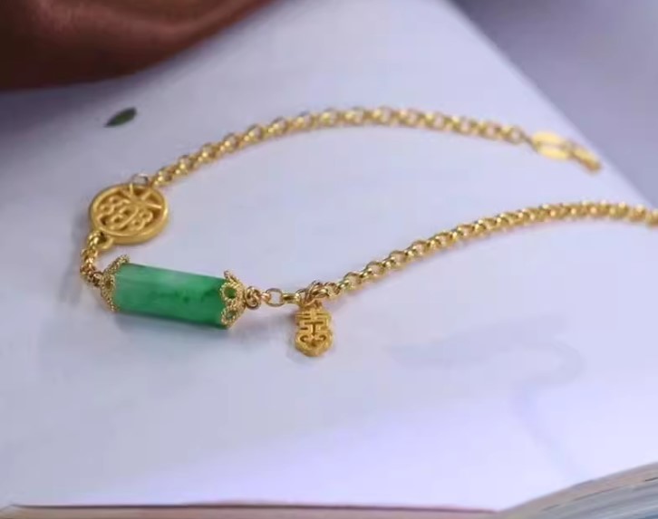 สร้อยข้อมือทอง ร้อยหยกธรรมชาติ แท่งตรง สวยงาม สร้อยข้อมือผู้หญิง ใส่สวย ๆ แบบมีสไตล์ 293951
