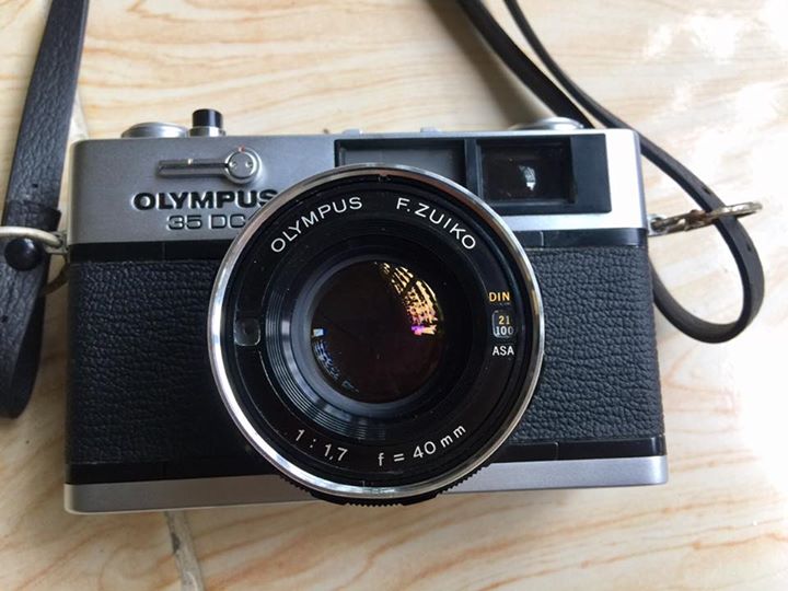 Olympus 35DC Olympus F. Zuiko 40mm. F1.7