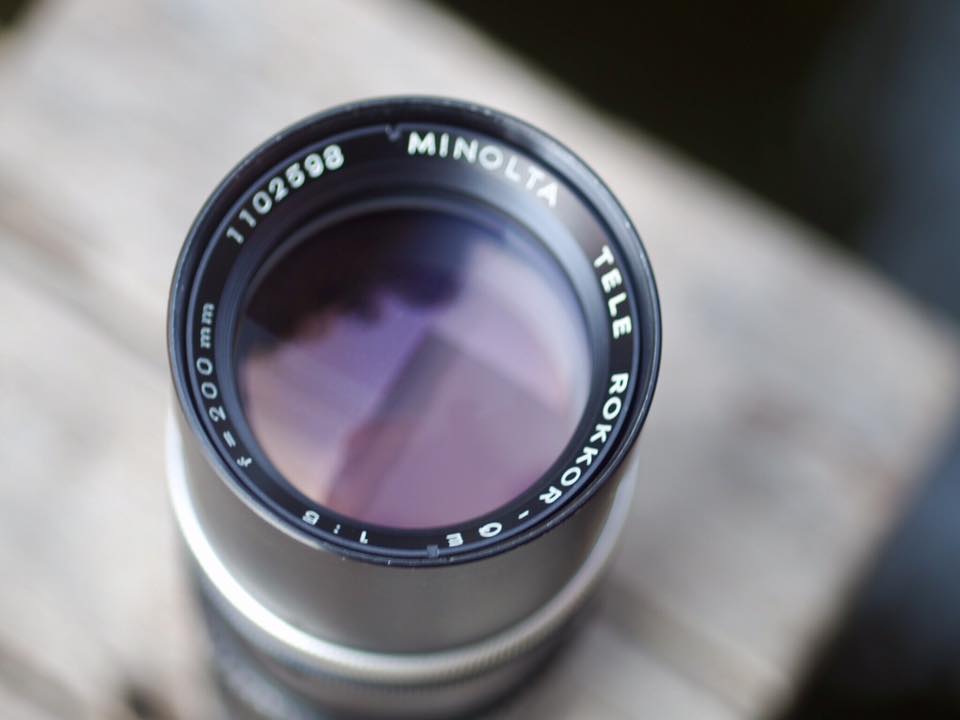 MINOLTA TELE ROKKOR QE 200 MM. F5 MD MOUNT