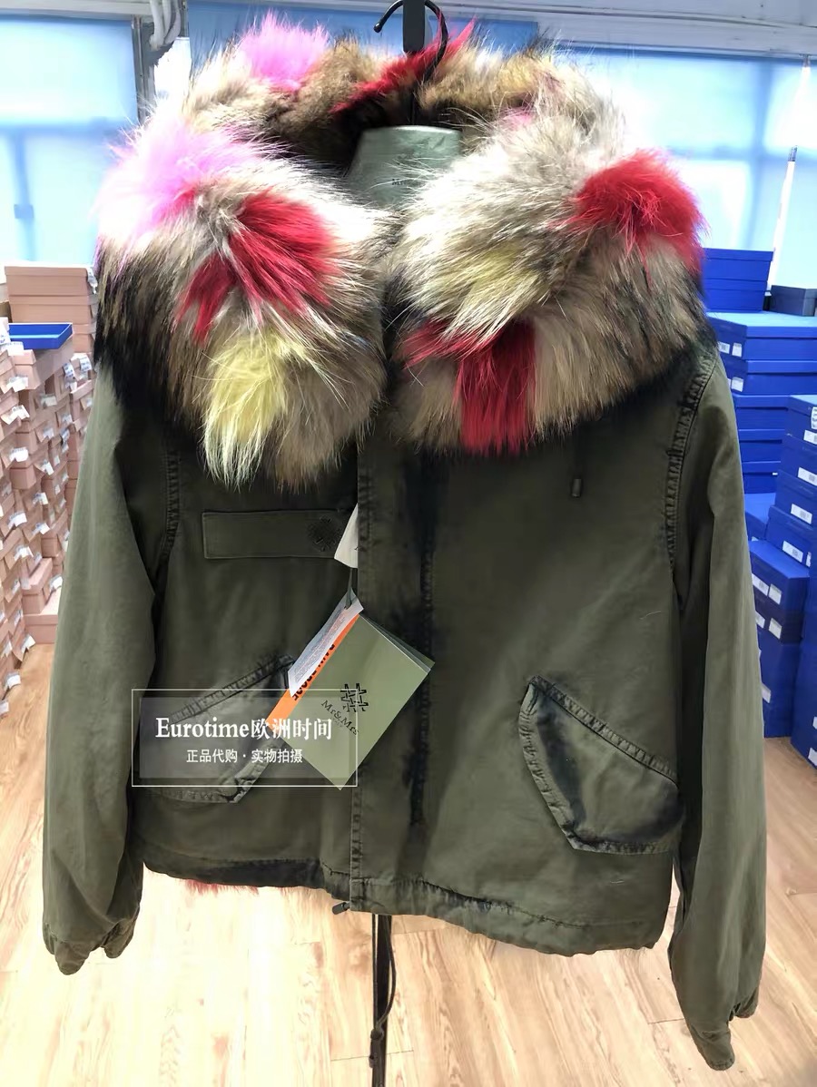 Chic &Jeune Parisi เสื้อโค้ท โค้ทฮูท กันหนาว เสื้อparka ฮูท กันหนาวสีเขียว แบรนด์ Chic &Jeune Paris แต่งเฟอร์ (ขนเฟอร์ถอดได้ค่ะ) ซับขนอุ่นสีcolorful งานสวย มากคะ Size XS/S/M/L/2L/3L สำเนา เขียว เฟอร์