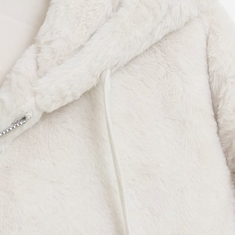 915 เสื้อเฟอร์กันหนาว หมวกฮู้ด เสื้อขน Fluffy hooded jacket แบรนด์ SANCTUARY ขาว