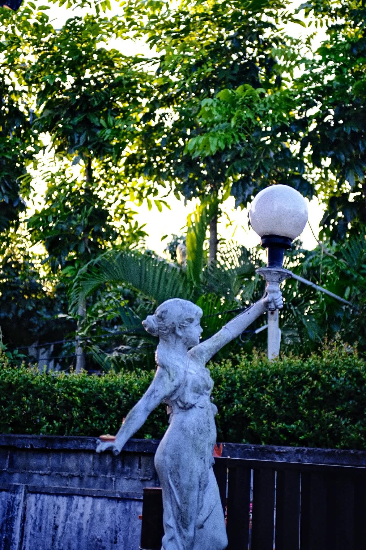 NIKON AF NIKKOR 28-85MM.F3.5-4.5 MACRO NIKON AIS MOUNT