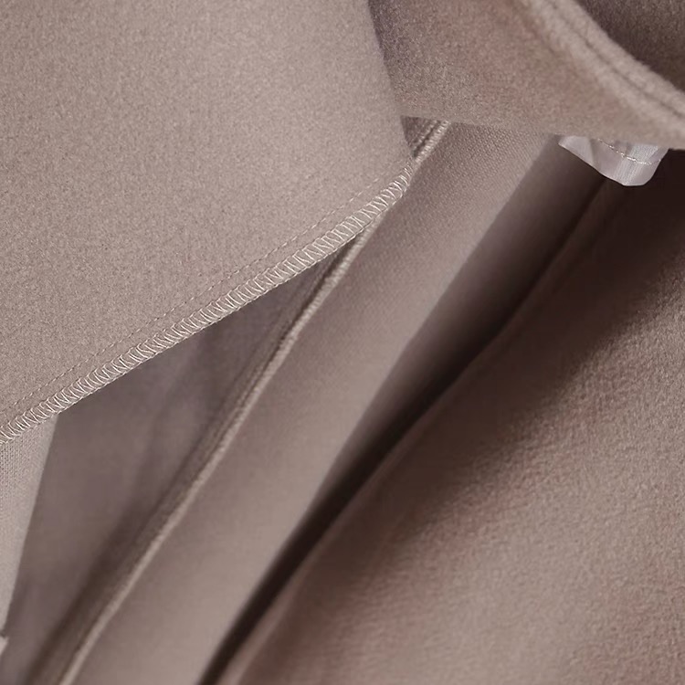 เสื้อโค้ทวูล Trench coat เสื้อโค้ทเฟอร์ โค้ทสักหลาดสีเทาอ่อน แบรนด์ RAY CASSIN