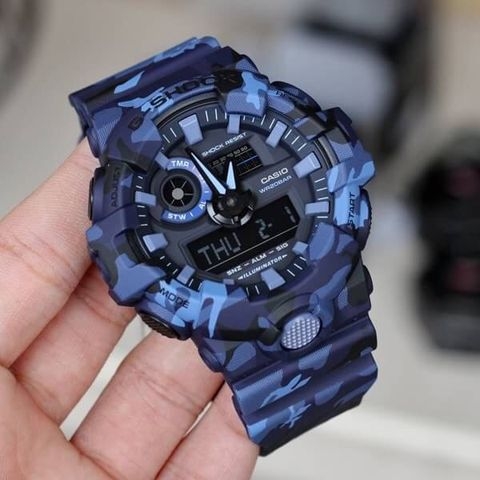 CASIO G-SHOCK นาฬิกาข้อมือ นาฬิกากันน้ำ นาฬิกาของแท้ ประกันศูนย์ CMG 1 ปี รุ่น GA-700CM-2A นาฬิกาสีน้ำเงิน