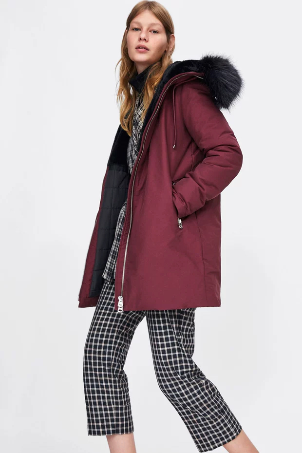 Piaza italia เสื้อโค้ทฮูท กันหนาว Parka แบรนด์ Piaza italia สีดำแต่งขนเฟอร์ บุนวมอุ่น (เฟอร์ถอดได้คะ) งานสวย บุนวมอุ่น ใส่ติดลบได้เลยคะ Size XS/S/M/ L/XL/XXL สำเนา สำเนา ดำ