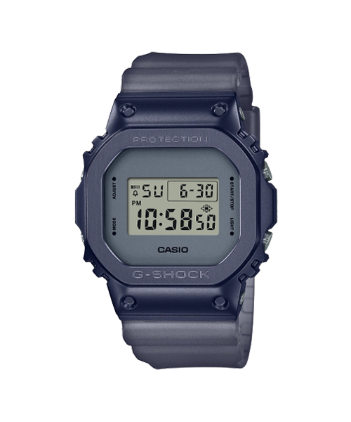 CASIO G-SHOCK นาฬิกาข้อมือ นาฬิกากันน้ำ นาฬิกาของแท้ ประกันศูนย์ CMG 1 ปี รุ่น GM-5600MF-2 นาฬิกาสีเทา