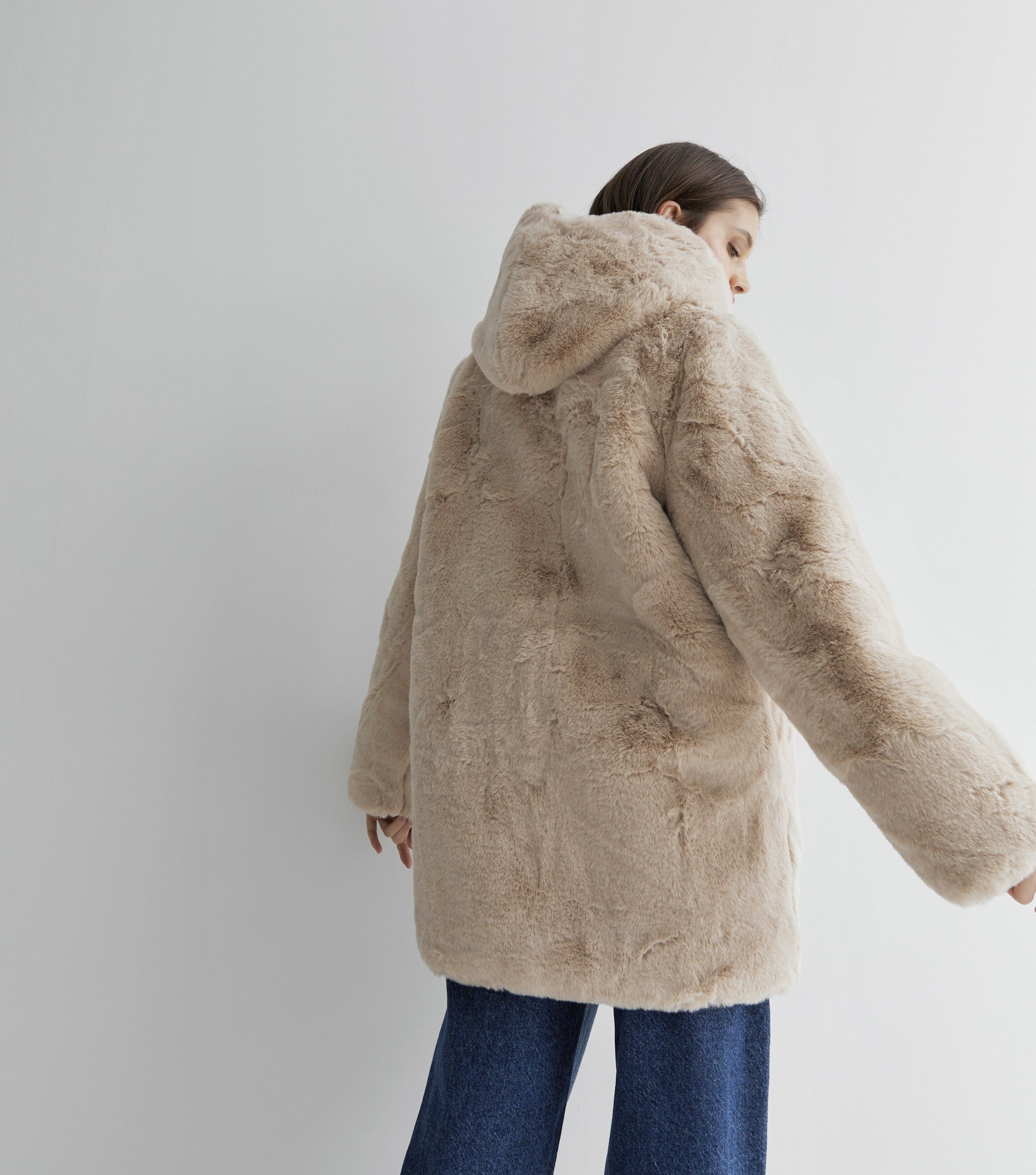 pepco เสื้อเฟอร์กันหนาว หมวกฮู้ด เสื้อขน FLUFFY Coat แบรนด์ PEPCO ดำ / เบจ
