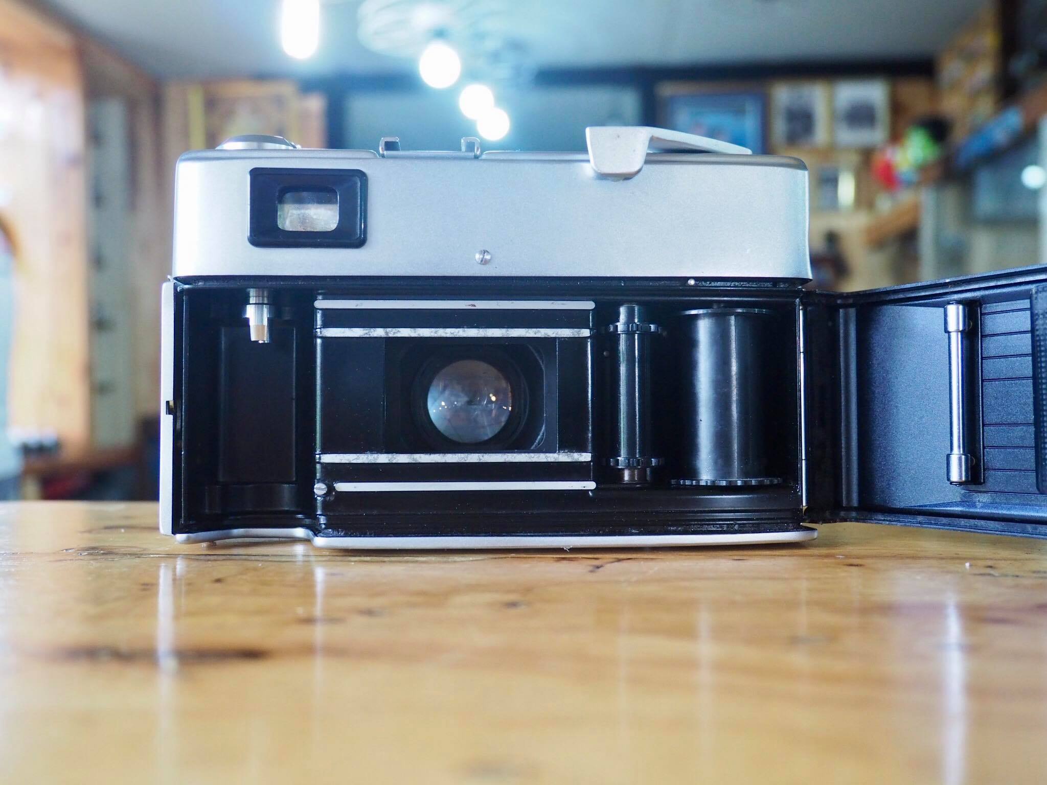 MINOLTA HI-MATIC 7 MINOLTA ROKKOR-PF45MM.F1.8
