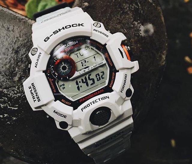 CASIO G-SHOCK นาฬิกาข้อมือ นาฬิกากันน้ำ นาฬิกาของแท้ ประกันศูนย์ CMG 1 ปี รุ่น GW-9400BTJ-8 นาฬิกาสีขาว