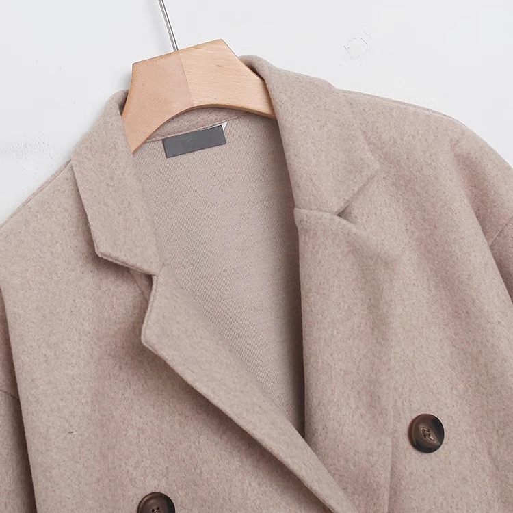Lutique เสื้อโค้ทวูล Trench coat เสื้อโค้ทเฟอร์ โค้ทสักหลาดสีเบจ แบรนด์ LUTIQUE