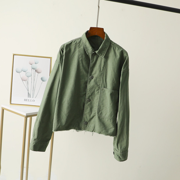 เสื้อนอกเขียวทหาร เสื้อแจ็คเก็ต เสื้อนอก แนวทหาร แบรนด์American Rag cie แพทเทินสวย เท่ห์ มาก คะ สำเนา สำเนา เขียว