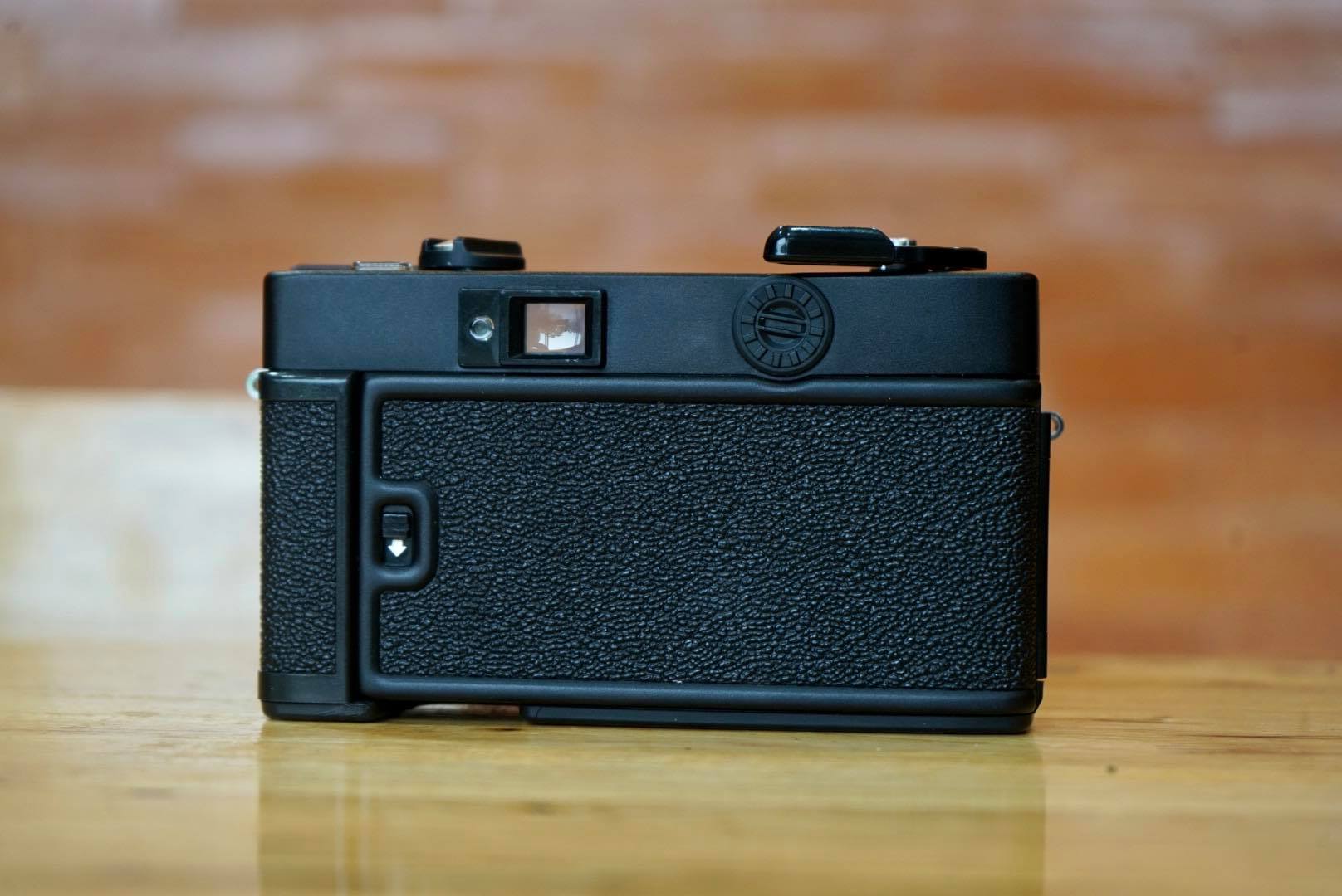 KONICA C35 EF KONICA HEXANON 38MM.2.8