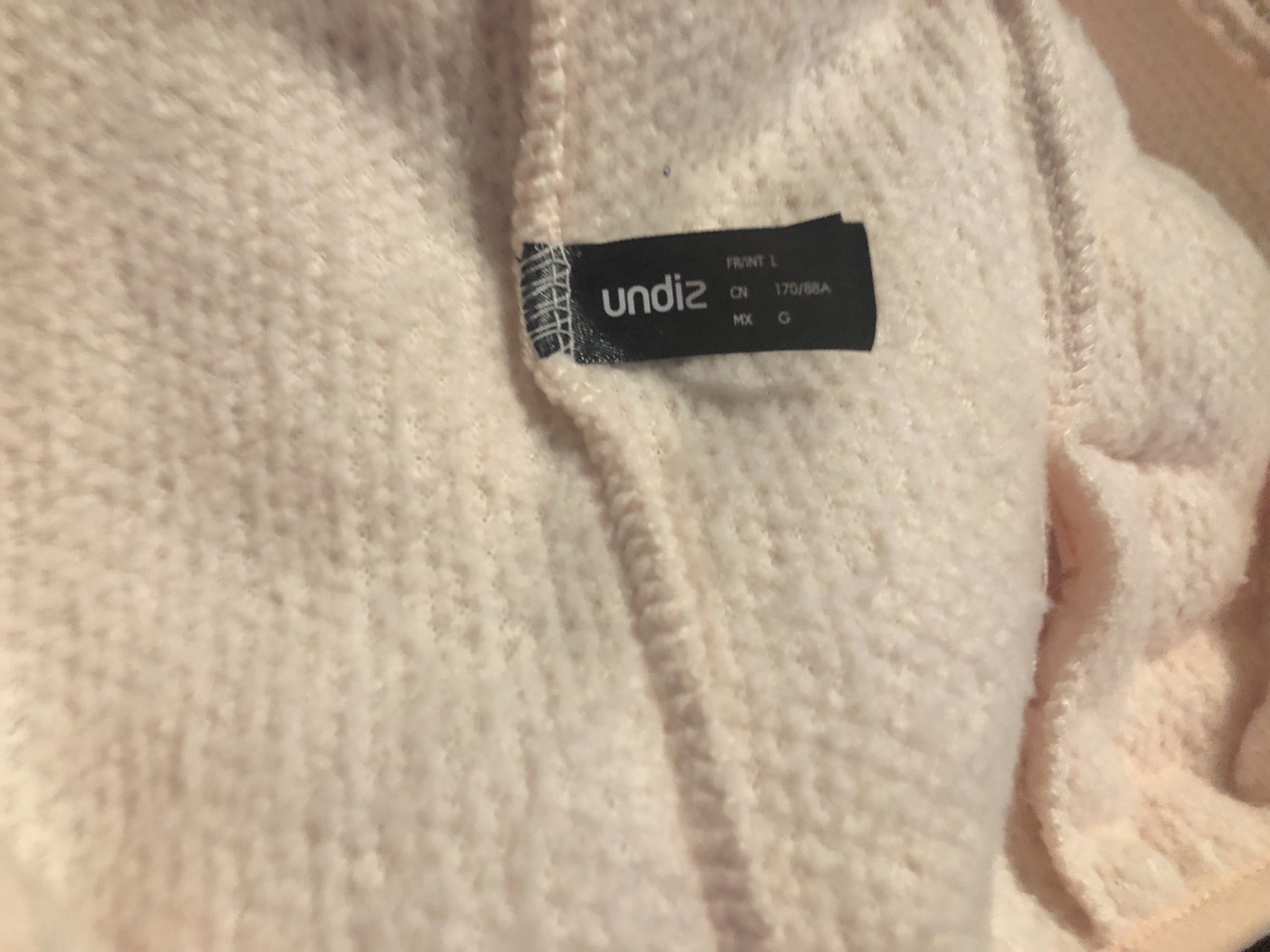 Undiz เสื้อขนกันหนาว เสื้อคลุมขนฮู้ด สีชมพูอมส้ม งานแบรนด์ UNDIZ ขนนิ่มฟู นุ่มมากคะ สำเนา สำเนา สำเนา ชมพูส้มอ่อน