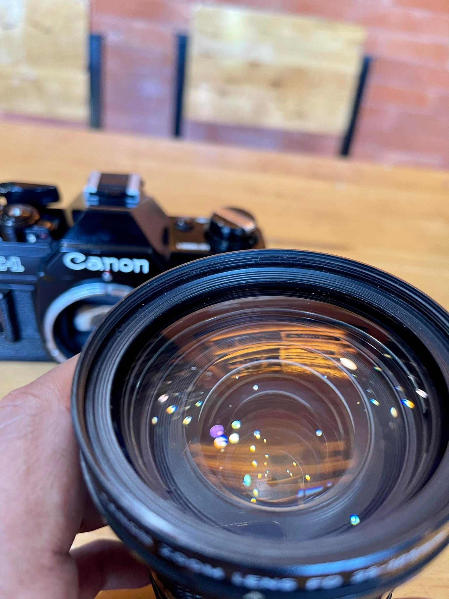CANON AE1 CANON ZOOM LENS FD 35-105MM.F3.5 MACRO