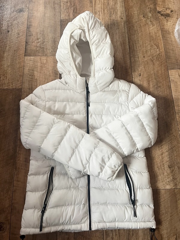 เสื้อกันหนาว เสื้อฮู้ดเฟอร์ บุนวมอุ่น สีขาว แบรนด์ FB SISTER (padded puffer coat สำเนา ขาว