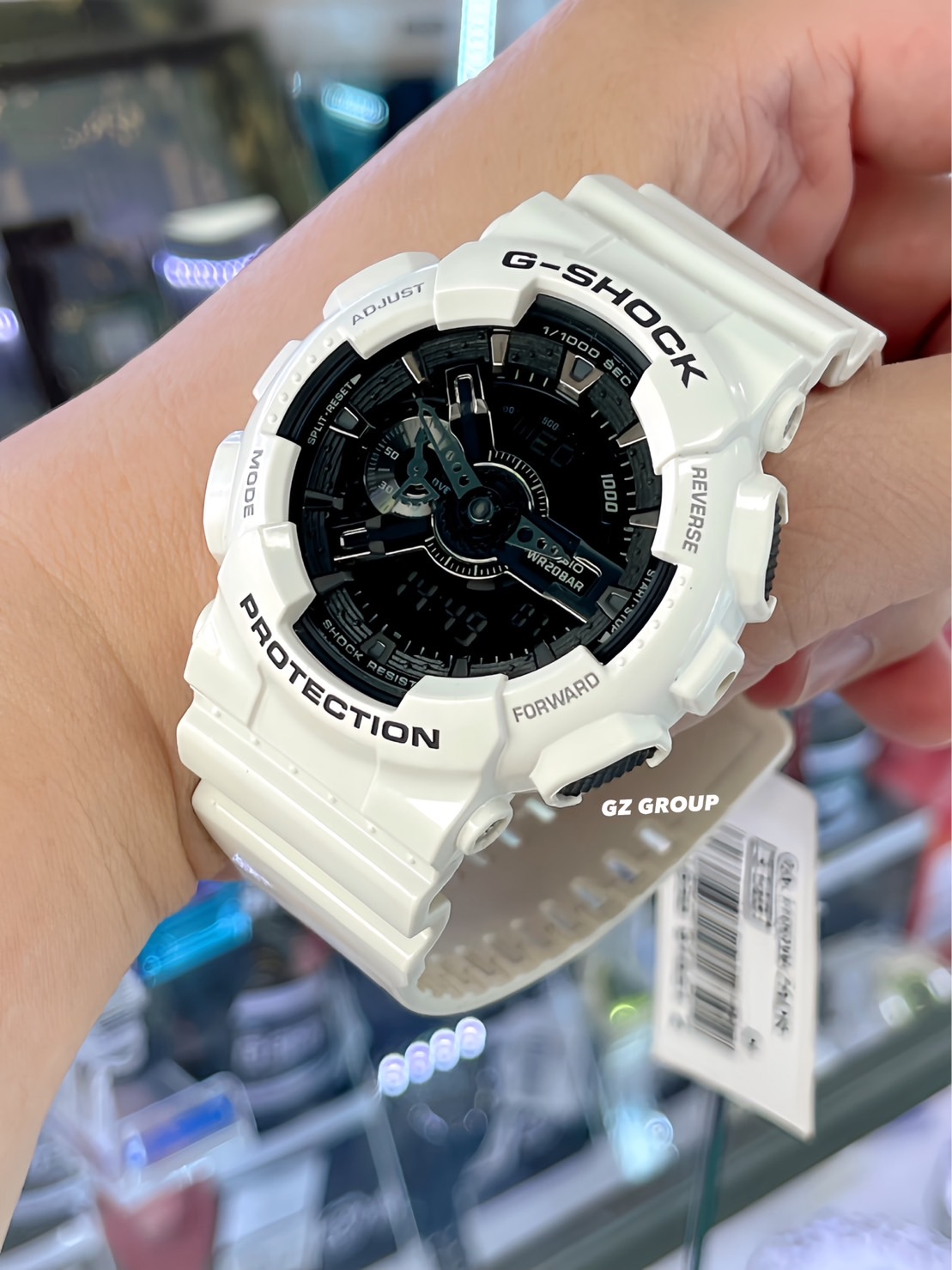 CASIO G-SHOCK นาฬิกาข้อมือ นาฬิกากันน้ำ นาฬิกาของแท้ ประกันศูนย์ CMG 1 ปี รุ่น GA-110GW-7A นาฬิกาสีขาว