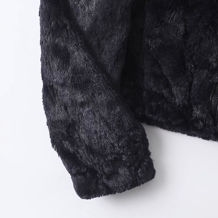 Page เสื้อเฟอร์กันหนาว หมวกฮู้ด เสื้อขน Fluffy coat แบรนด์ page One สำเนา ดำ