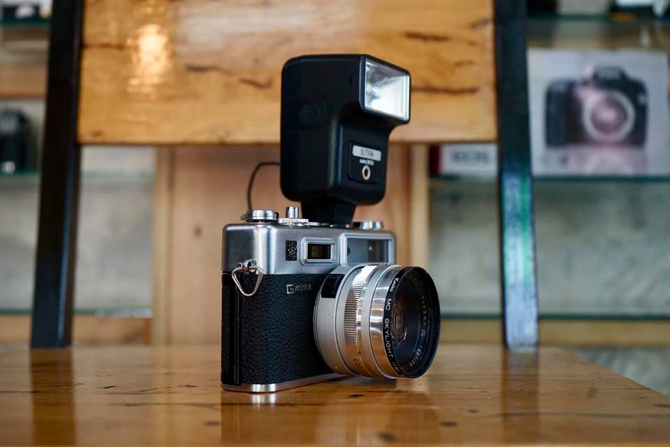 YASHICA ELECTRO 35GS YASHICA COLOR-YASHINON DX 45MM.F1.7