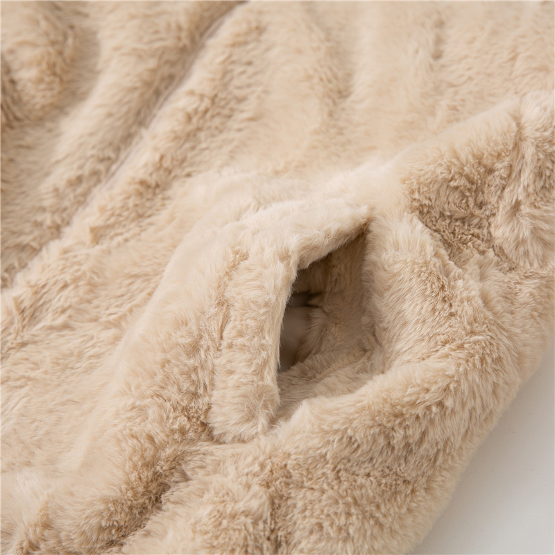 pepco เสื้อเฟอร์กันหนาว หมวกฮู้ด เสื้อขน FLUFFY Coat แบรนด์ PEPCO ดำ / เบจ