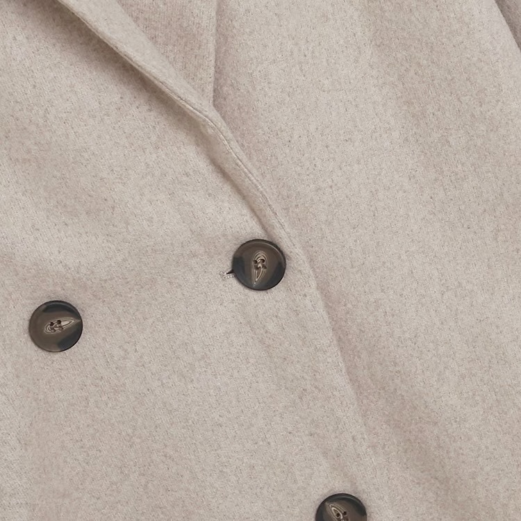 Lutique เสื้อโค้ทวูล Trench coat เสื้อโค้ทเฟอร์ โค้ทสักหลาดสีเบจ แบรนด์ LUTIQUE