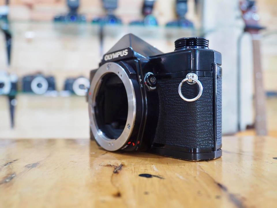 OLYMPUS OM-2