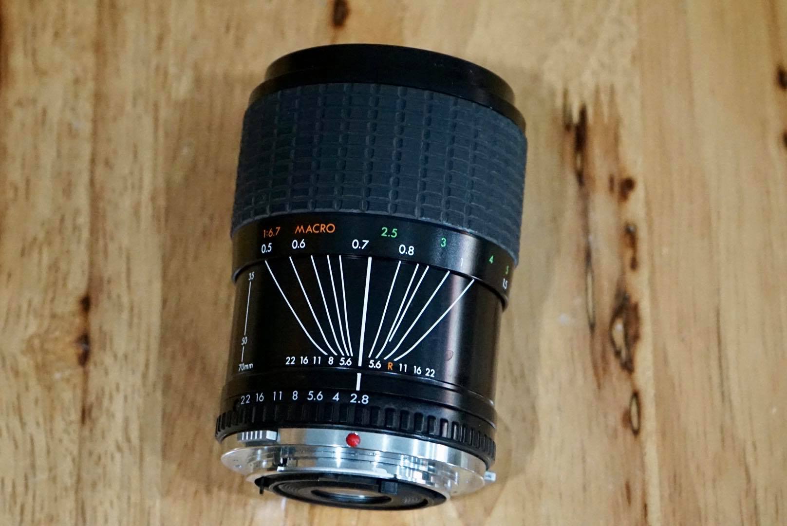 SIGMA ZOOM-MASTER 35-70MM.F2.8-4 MULTI COATED MACRO OM MOUNT