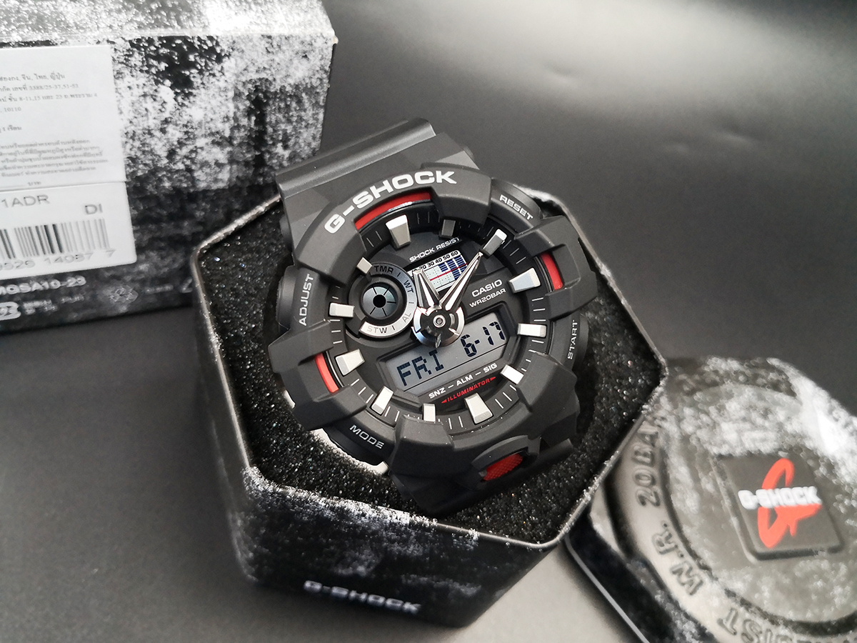 CASIO MID YEAR SALE G-SHOCK นาฬิกาข้อมือ นาฬิกากันน้ำ นาฬิกาของแท้ ประกันศูนย์ CMG 1 ปี รุ่น GA-700-1A นาฬิกาสีดำ
