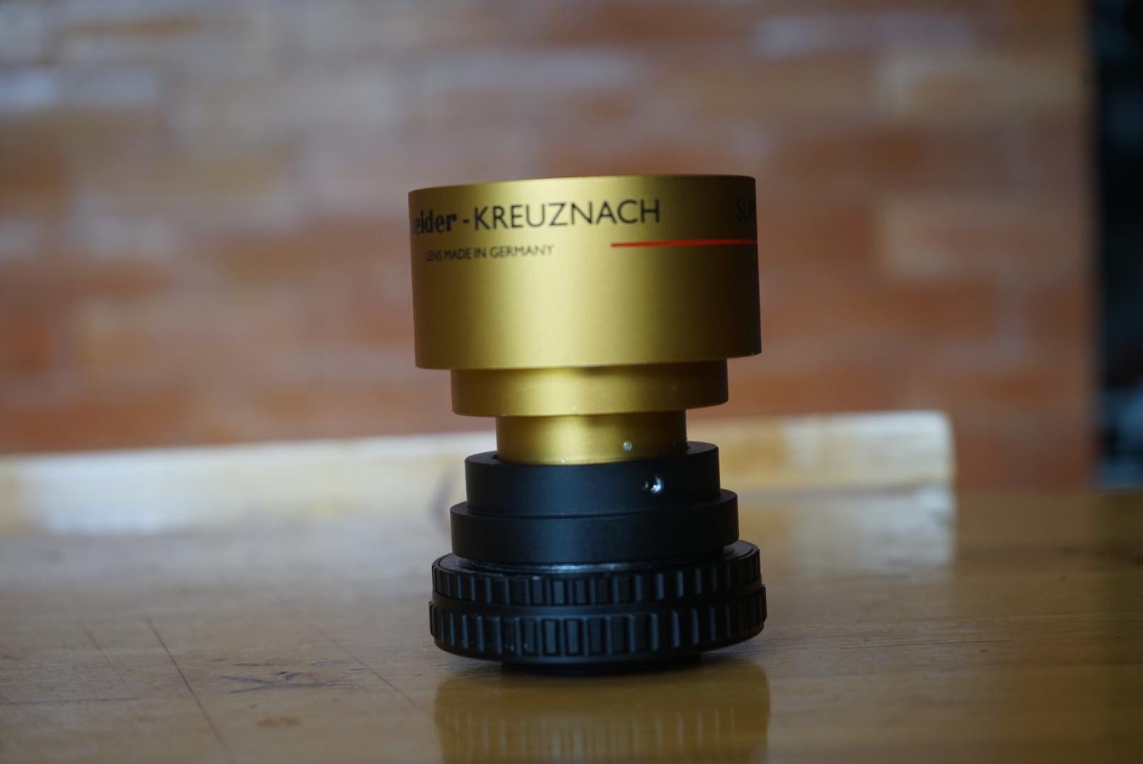 SCHNEIDER-KREUZNACH SUPER-CINELUX 75MM.F2 MC MODIFLY M42 MOUNT